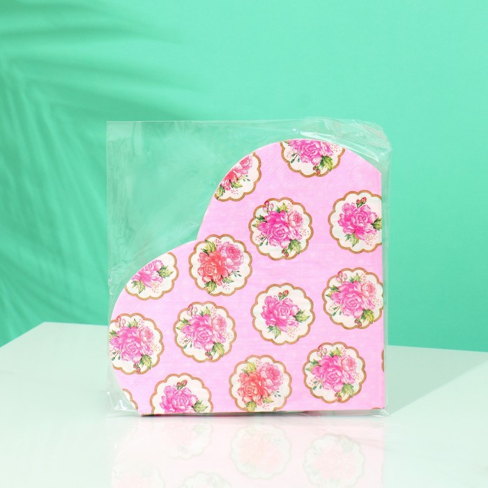 Салфетки бумажные «Цветы» в форме сердца, 12 шт.