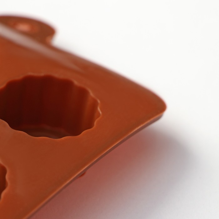 Форма силиконовая для выпечки Доляна «Конди», 20×11×1,5см (2,5×2,5×1,5 см), 15 ячеек, цвет коричневый