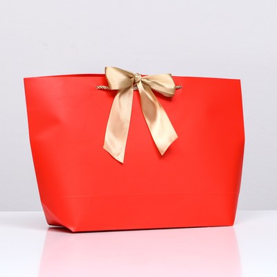Пакет подарочный с лентой 30 х 27,5 х 12 см "Красный"