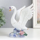 Сувенир керамика "Лебедь с расправленными крыльями, с цветами" 18 см - фото 319679035
