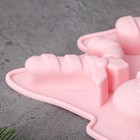 Форма для выпечки Доляна «Новогоднее настроение», силикон, 23×19×2,5 см, 6 ячеек, цвет розовый - Фото 4