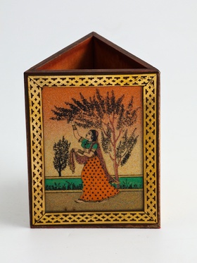 Подставка под карандаши «Индия», 9×9×11.5 см, дерево шишам, МИКС 9518558