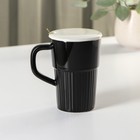 Кружка керамическая с крышкой и ложкой Vintage, 350 мл, цвет чёрный - фото 22514300