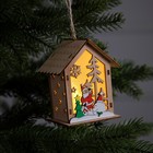 Ёлочная игрушка «Дед Мороз со снеговиками», 11×9.5×6.8 см, 1 LED, от батареек, свечение тёплое белое - Фото 1
