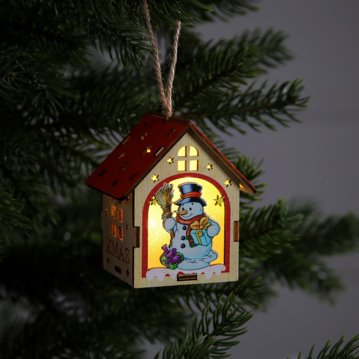 Ёлочная игрушка «Домик со снеговиком», 8×7×6 см, 1 LED, от батареек, свечение тёплое белое - Фото 1