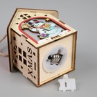 Ёлочная игрушка «Домик со снеговиком», от батареек, свечение тёплое белое - фото 8796398