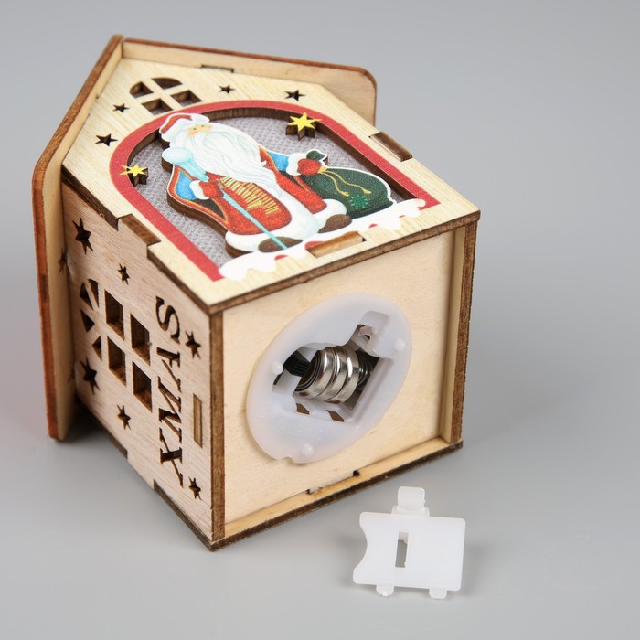 Ёлочная игрушка «Домик с Дедом Морозом», от батареек, свечение тёплое белое - фото 1909256746