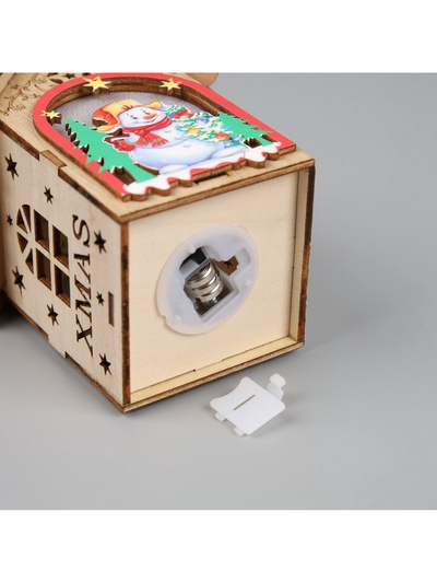 Ёлочная игрушка «Домик со снеговиком», 11×8.5×7.5 см, 1 LED, от батареек, свечение тёплое белое