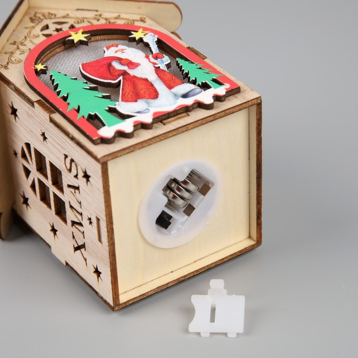 Ёлочная игрушка «Домик со Снегурочкой», от батареек, свечение тёплое белое