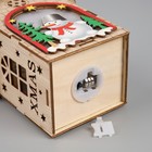 Ёлочная игрушка «Домик со снеговиком», от батареек, свечение тёплое белое - фото 7125870