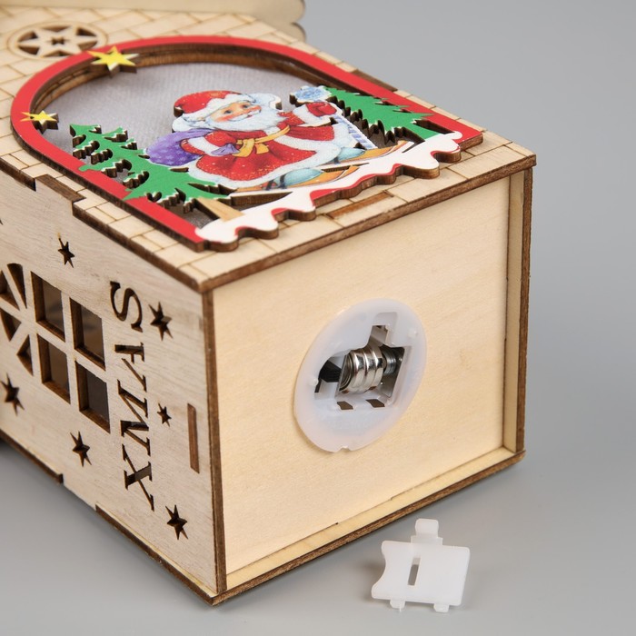 Ёлочная игрушка «Домик с Дедом Морозом», от батареек, свечение тёплое белое - фото 1909256853