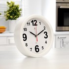 Часы - будильник настольные "Классика", дискретный ход, циферблат 15 см, 16.5 х 16.5 см, АА - Фото 4