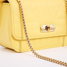 Сумка женская мессенджер на клапане, 18×7×13 см, жёлтая - Фото 5