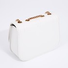 Сумка женская на клапане, белая - Фото 3