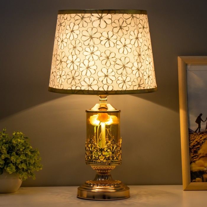 Лампа настольная с подсветкой "Женева" 1x60Вт E27 золото 25х25х45 см - фото 1907796049