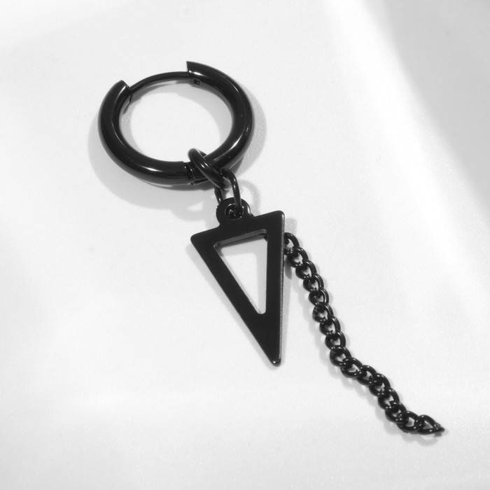 Пирсинг в ухо "Кольцо" треугольник с цепью, d=15мм, цвет чёрный
