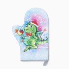 Варежка-прихватка "Сказочный дракон" 20х28 см, 35% хл, 65% пэ, ватин 250 г/м2 - фото 25276725