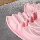 Форма для выпечки Доляна «Ёлочки», силикон, 22×20,6×2,5 см, 6 ячеек, цвет розовый - Фото 3