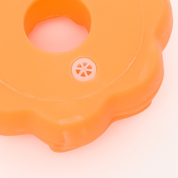 Игрушка пищащая "Пончик" для собак, 8,5 см, оранжевая