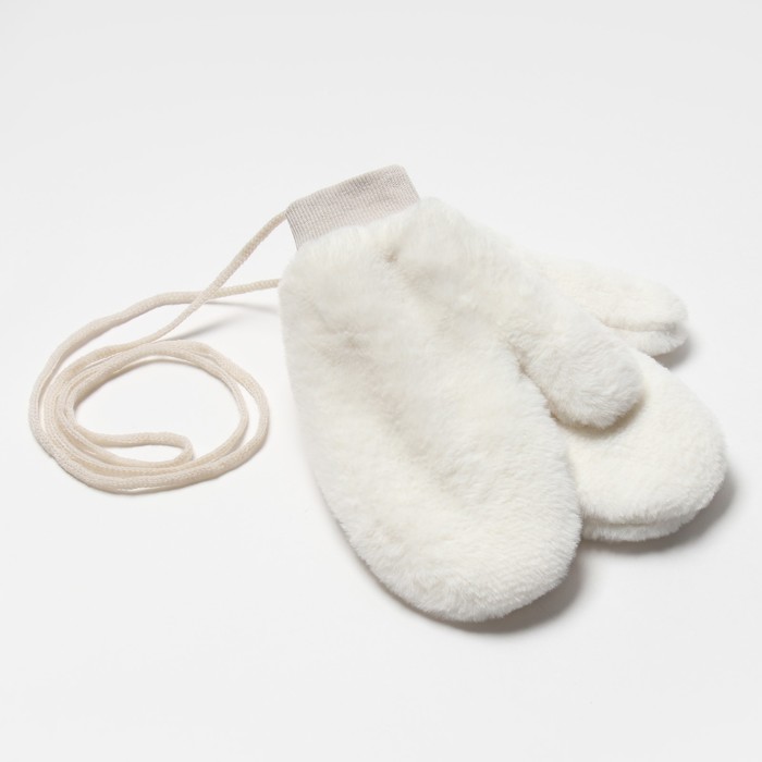 Варежки меховые женские MINAKU пушистые, размер 25 см, молочные