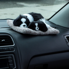 Игрушка на панель авто, собаки на подушке, бело-черный окрас - Фото 4