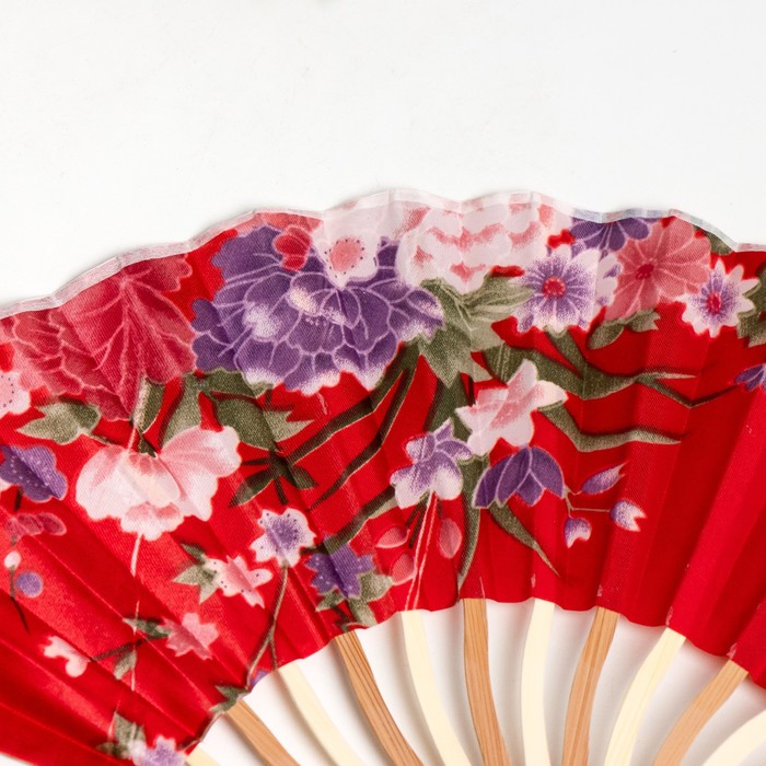 Веер бамбук, текстиль h=21 см изгиб, с кистью "Цветы" в коробке, красный - фото 1888682820