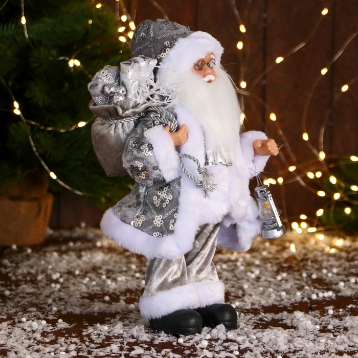 Дед Мороз "В костюме с пайетками и с фонарём" 30 см, серебро