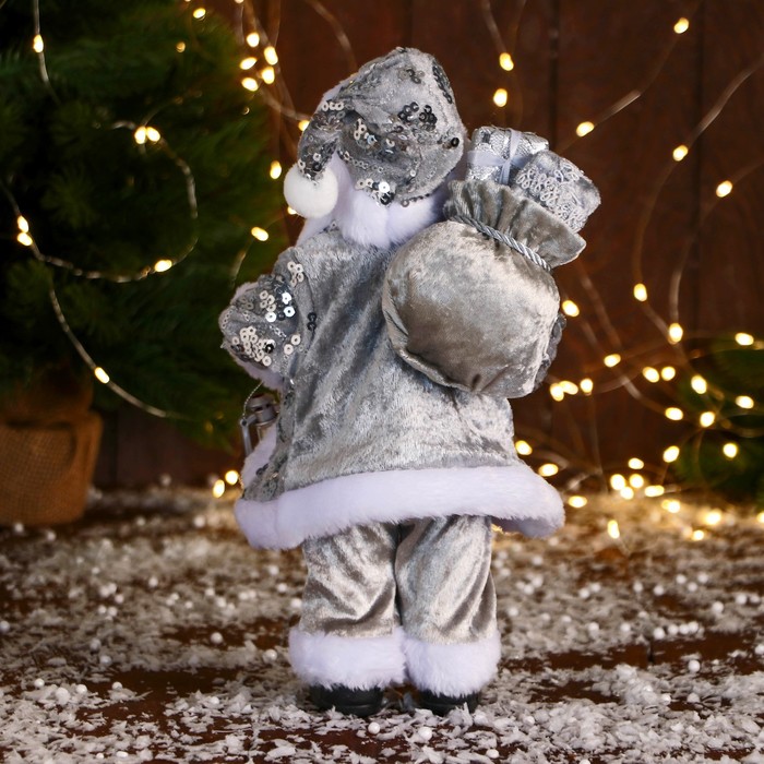 Дед Мороз "В костюме с пайетками и с фонарём" 30 см, серебро - фото 1909261261