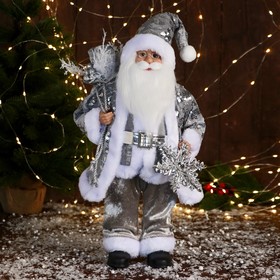 Дед Мороз "В костюме с пайетками и с подарками" 43 см, серебро
