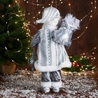 Дед Мороз "Клетчатом жилете " музыка шевелит головой, 43 см, серый - фото 3286138