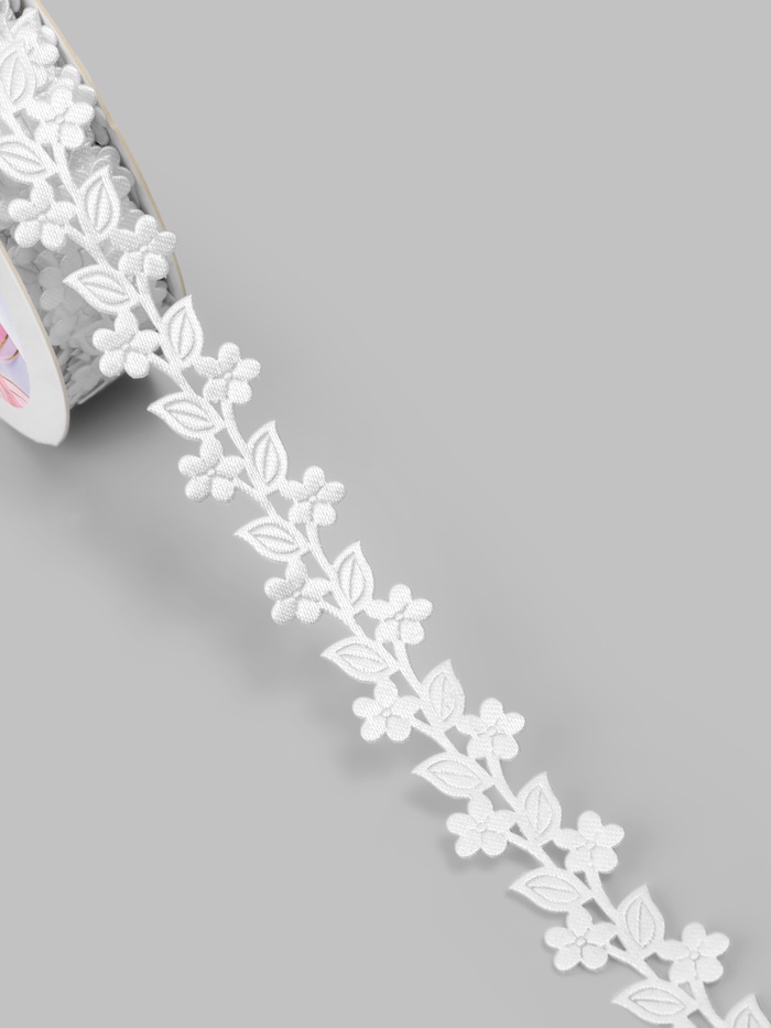 Лента фигурная «Ветви с цветами», 20 мм, 9±0.5 м, белая
