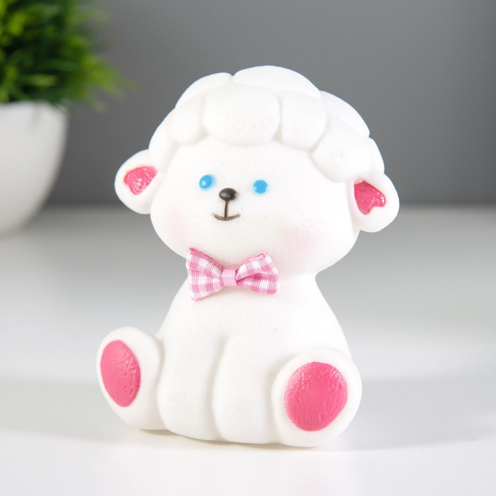 Фигурка светящаяся RISALUX «Бараш», LED-ночник, 1 Вт, 3×LR44, белый, 6×7.5×10 см - Фото 1