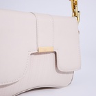 Сумка женская мессенджер на магните, 25×6×14 см, молочный - Фото 8