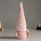 Кукла интерьерная "Бабуся в меховом розовом колпаке со звёздами и санками" 32 см - Фото 4
