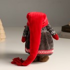 Кукла интерьерная "Бабусечка в длинном красном колпаке и сером платье" 25 см - Фото 3