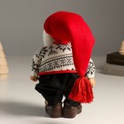 Кукла интерьерная "Дед Мороз в красном колпаке и вязанном свитером в узорах" 29 см - Фото 3