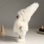 Кукла интерьерная "Дед Мороз в белой мохнатой шубке и колпаке, с фонариком" 43 см - Фото 4