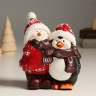 Сувенир керамика "Снеговик и пингвинчик - объятия" 13х8х15,2 см - фото 1480525