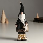Сувенир полистоун "Высокий Дед Мороз в чёрном наряде со звездой" 8,8х8,2х23 см - фото 3123312
