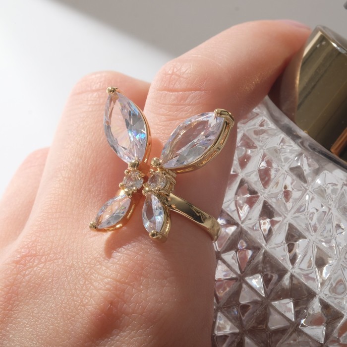 Кольцо «Бабочка» изящная, цвет белый в золоте, безразмерное - фото 1890169764