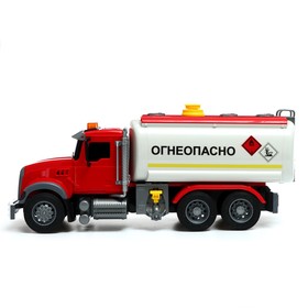

Модель машины «Бензовоз», масштаб 1:12, звук, свет
