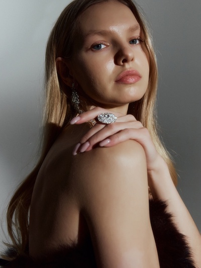 Кольцо «Лёд» круг, цвет белый в серебре, безразмерное