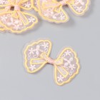 Декор для творчества текстиль вышивка "Бантик в цветочках жёлто-белый" 7х5,5 см - Фото 2