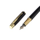 Ручка подарочная перьевая в кожзам футляре, корпус матовый черный, золото - фото 10926470