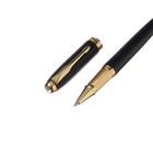 Ручка подарочная роллер, в кожзам футляре, корпус матовый черный, золото - фото 7294831