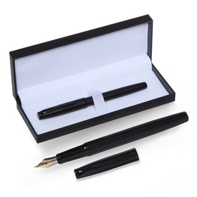 Ручка подарочная перьевая в кожзам футляре ПБ UT, корпус матовый черный