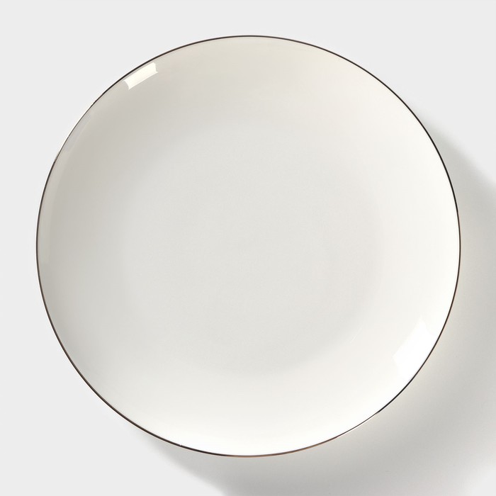 Тарелка фарфоровая обеденная «Золотая линия», d=27 см, цвет белый - Фото 1