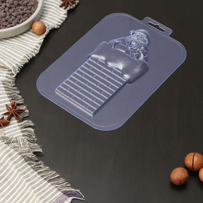 Форма для шоколада и конфет «Санта на трубе», размеры изделия 170×83×10 мм, цвет прозрачный
