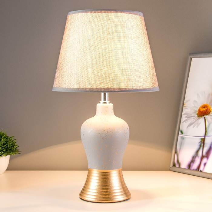 Настольная лампа "Джина" Е14 40Вт серо-золотой 22х22х30 см RISALUX - фото 1907808557