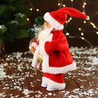 Дед Мороз "В узорчатом жилете, с подарками" двигается, с подсветкой, 24 см, красный - фото 3907376